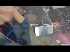 Χειροκίνητη μηχανή συγκόλλησης λέιζερ με μονοκινητήρα με 220v 50Hz / 60Hz Ηλεκτρική τάση εισόδου